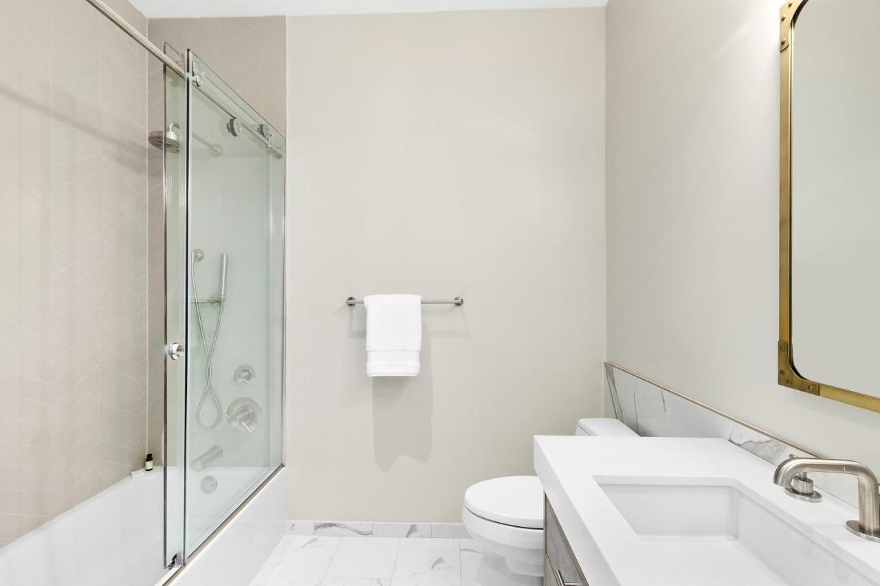 The Vanderbilt Hotel Suites Westbury Exteriér fotografie
